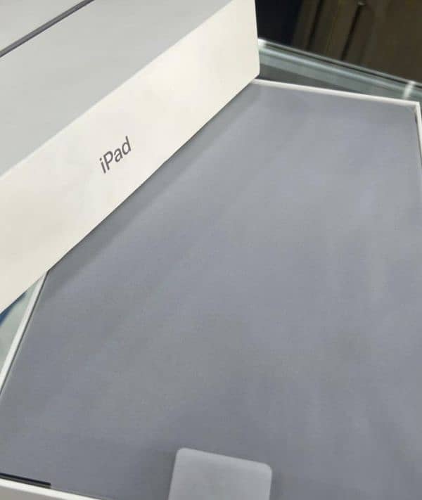 ipad 9Gen 64 Gb Brand New Just Box Open 0