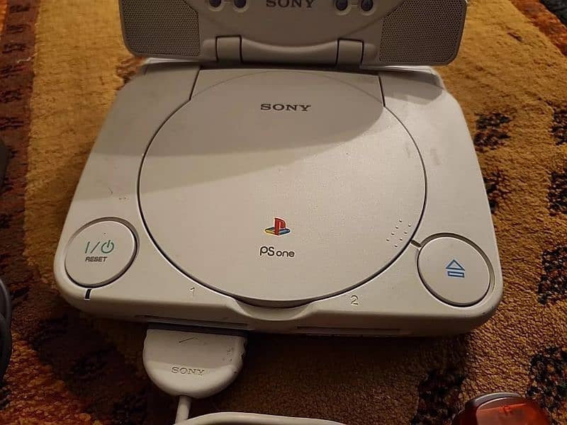 PSOne Console With LCD Screen 10