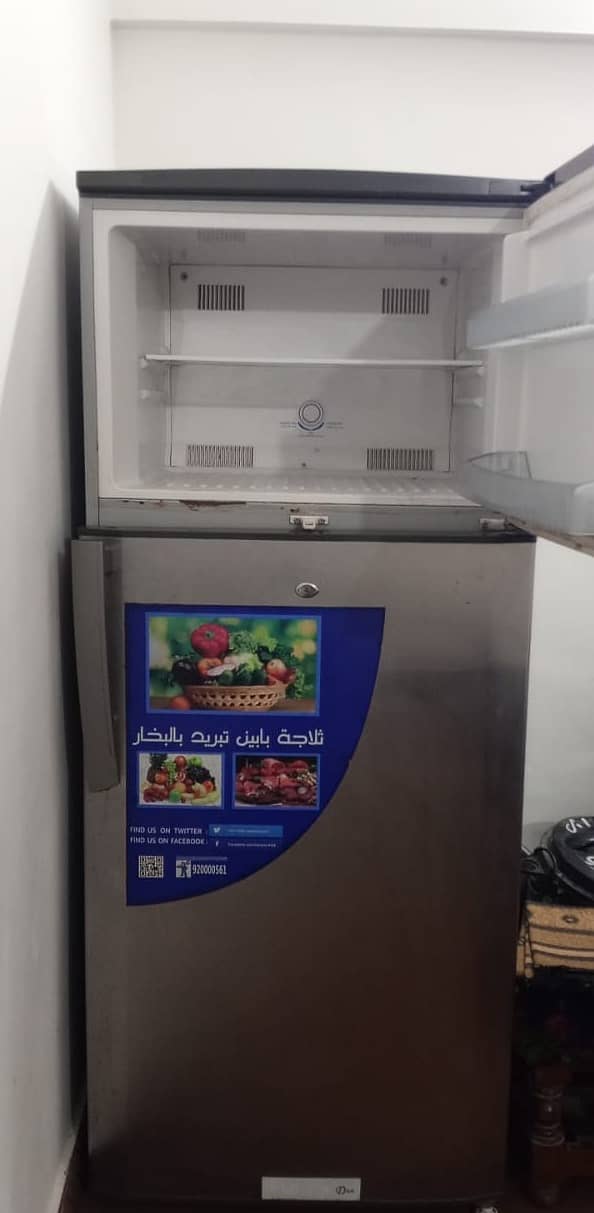 Big size Fridge . imported from saudia . Like brand new 10/10 0