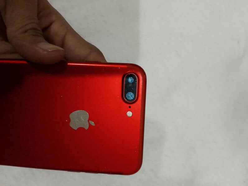 iphone 7 plus 128gb PTA Approved front okay back camera 1x chalra h 2x 6