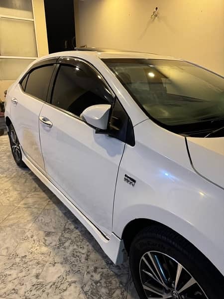 Toyota Altis Grande 2018 9