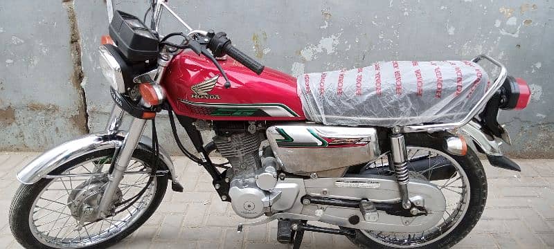 Honda 125 Special Edition 2023 Model Karachi Number 3