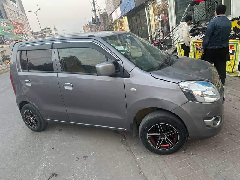 Suzuki Wagon R 2018 4