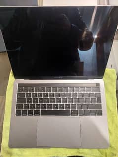 macbook pro 13inch 2019 touch bar