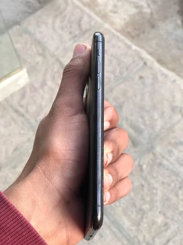 iPhone 11 pro max 64gb 2