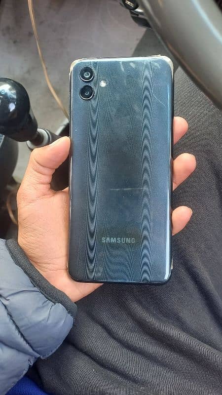 Samsung galaxy A04 excellent condition 2