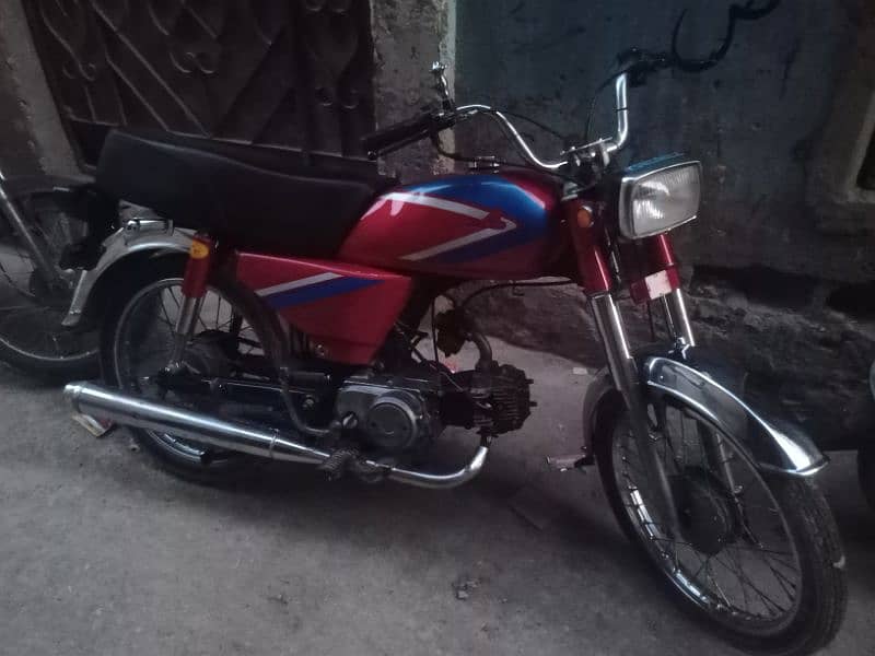 urgent sale honda 1981 9