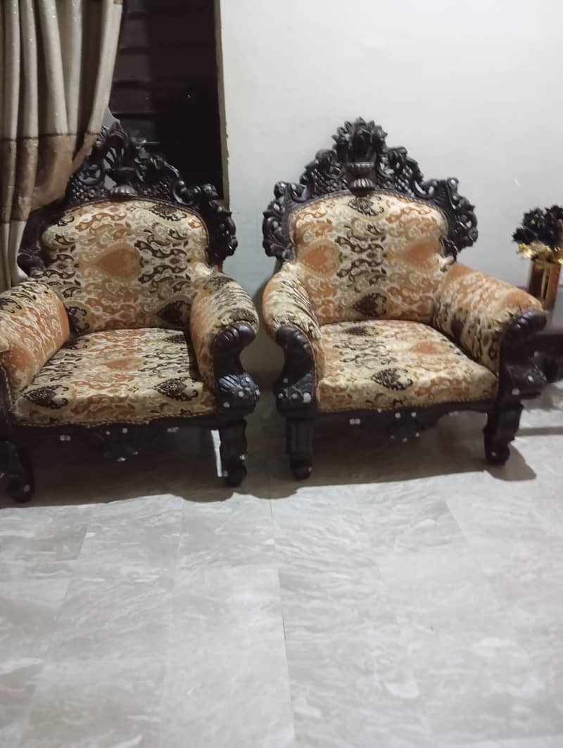 5 seater chinoti sofa (original kaali taali) 2