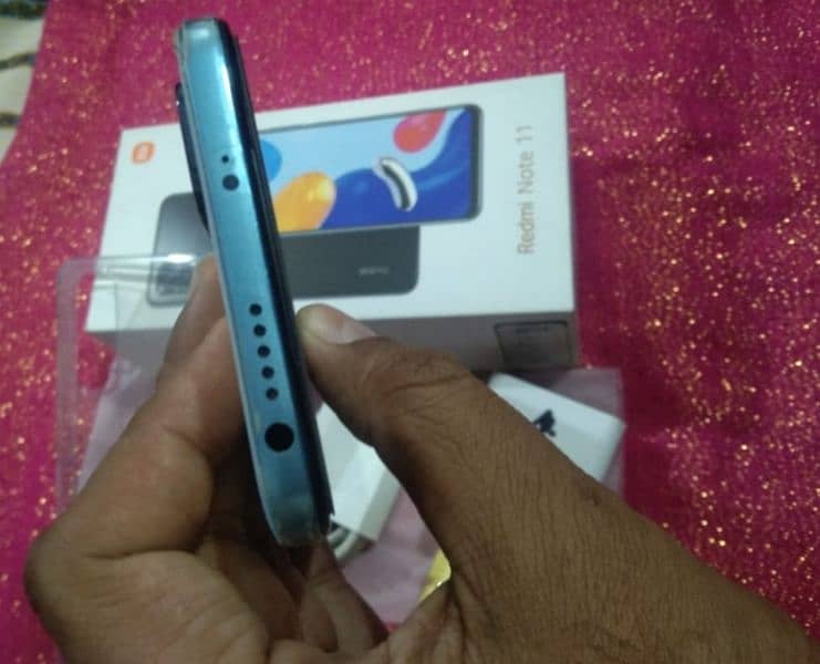 redmi note 11.4/128gb 33 ward fast charger condition 10by10 5