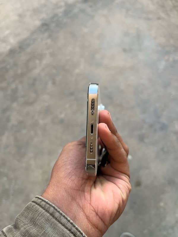 Iphone 14 pro max 128gb jv 5