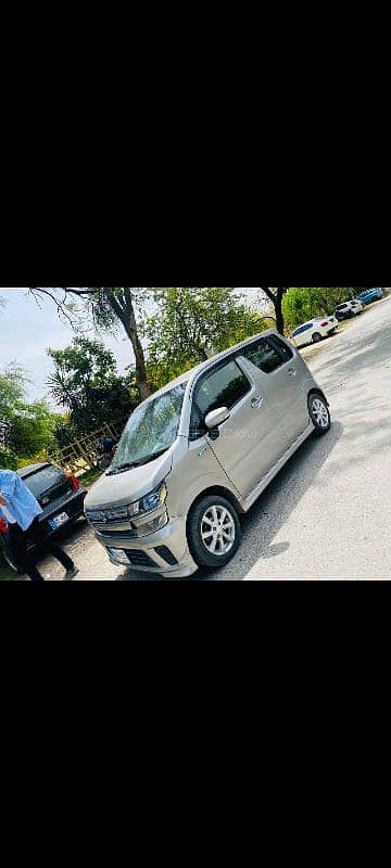 Suzuki Wagon R 2018 3