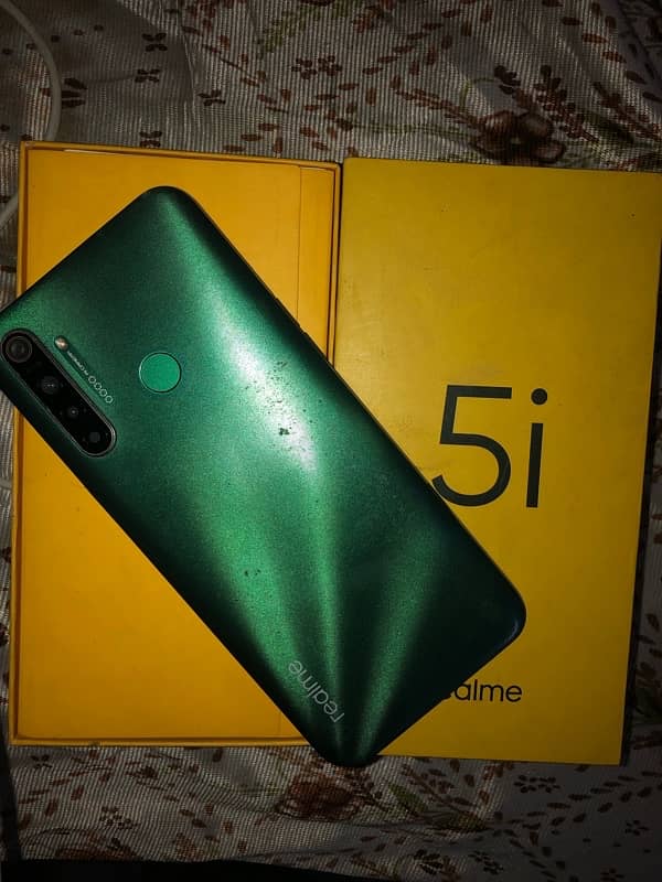 realme 5i with box 2