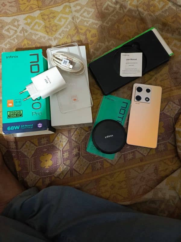 Infinix Note 30pro 8+8gb 256gb 0