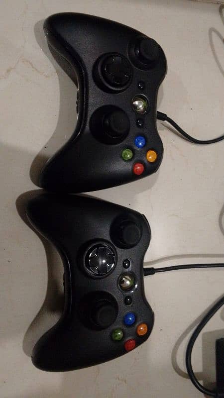 XBOX 360 Slim model 3