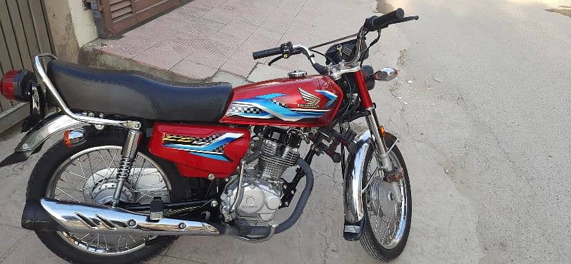 Honda 125 2024 4