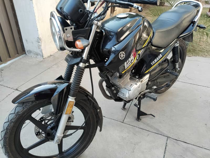 Yamaha YBR 125G Model 2020 0