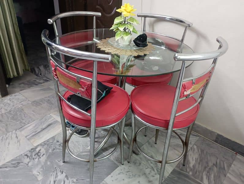 Dining table 4-Seater 1