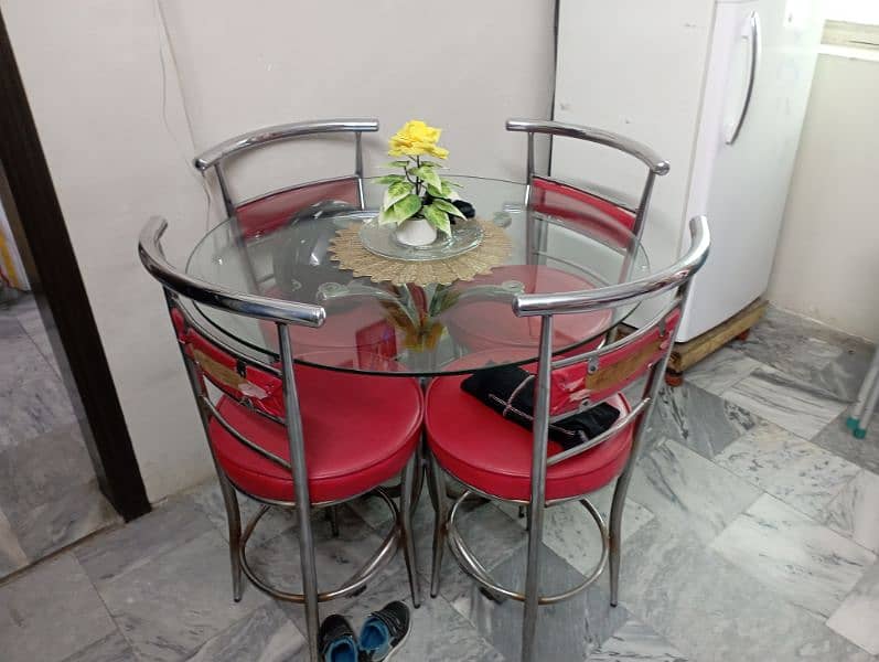 Dining table 4-Seater 3