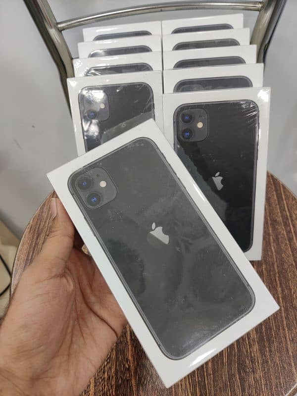 iphone 11 64gb JV box pack Non active black VIP PRICE 1