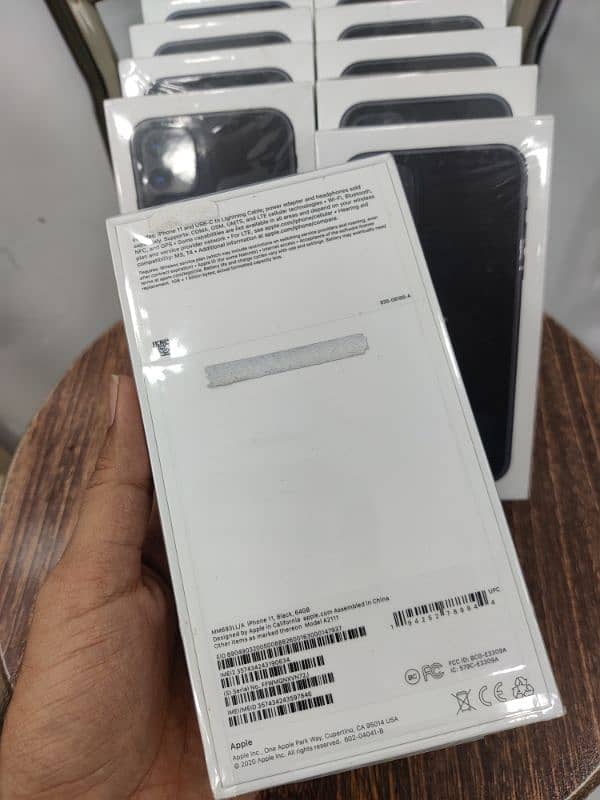 iphone 11 64gb JV box pack Non active black VIP PRICE 2