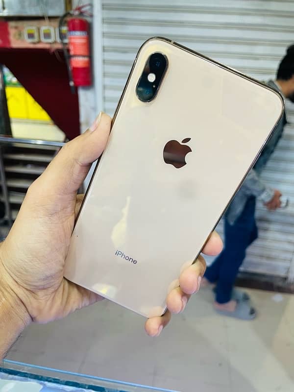 iPhone XS Max 256gb PTA Approved Gold 3