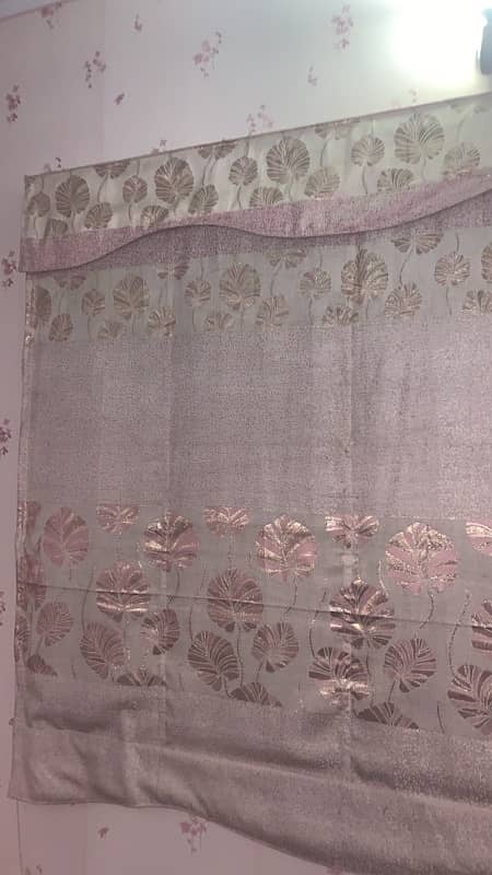 pair of curtains/blinds 1