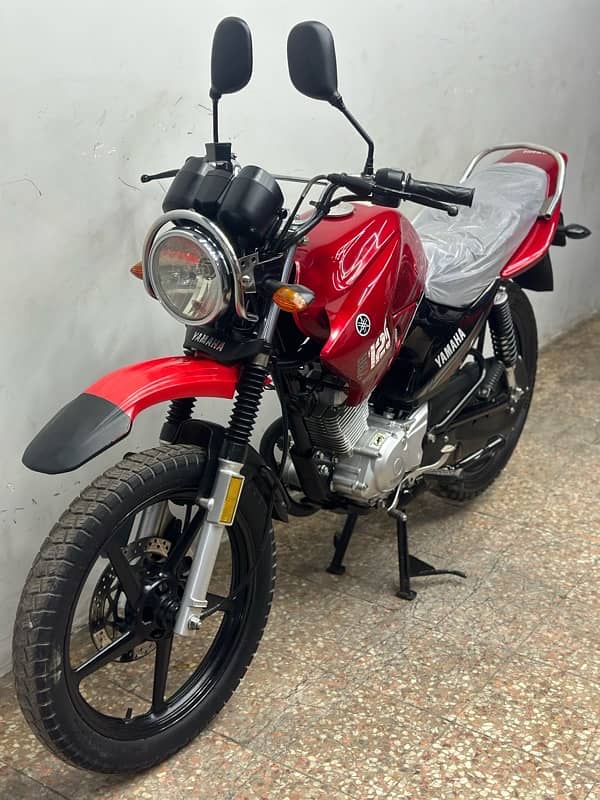 yamaha ybr125g 2023 model ( low millage ) 1