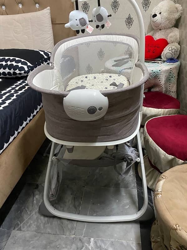 mastella 6 in1 swing bassinet 3