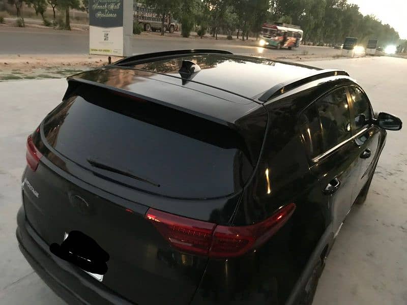 KIA Sportage 2020 fwd black 17