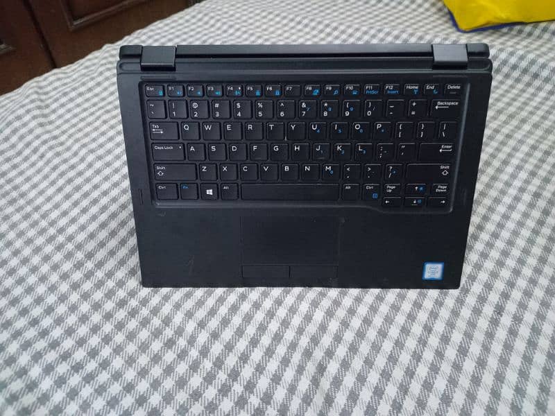 Dell latittude 7390 2 in 1 notebook 11