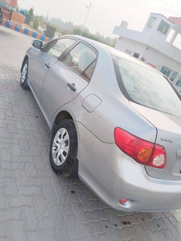 Toyota Corolla GLI 2011 4