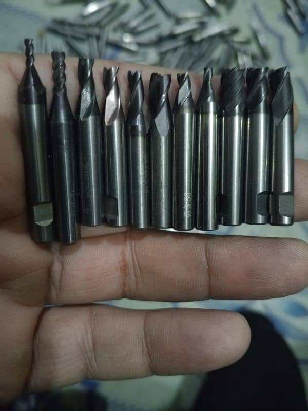 carbide andmil balnos Lot for sale size 1mm to 8mm weight 7kg 3