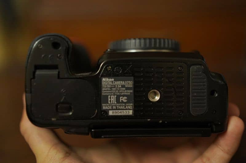 Nikon D750 Body only Full box 2