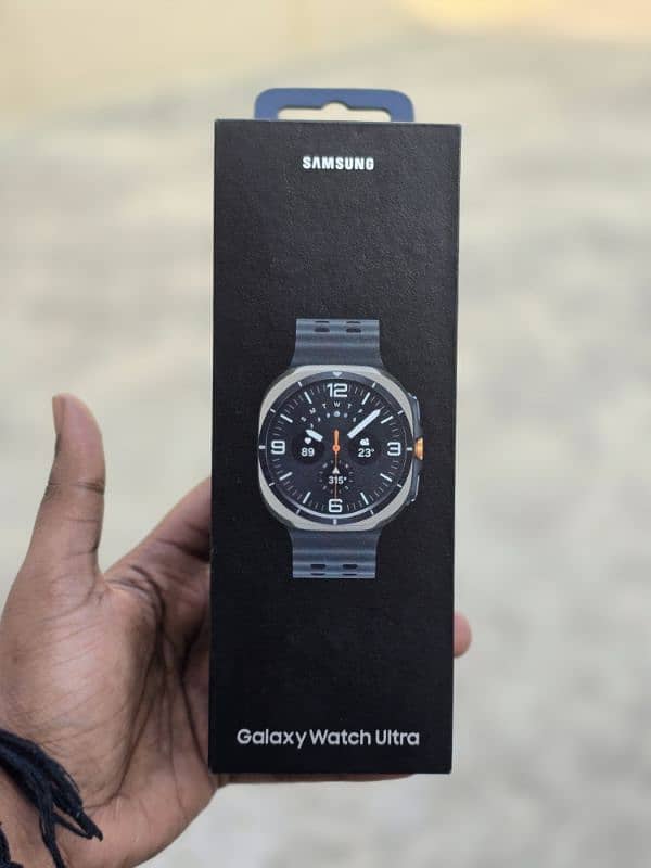 Samsung Galaxy Watch Ultra Boxpack 0