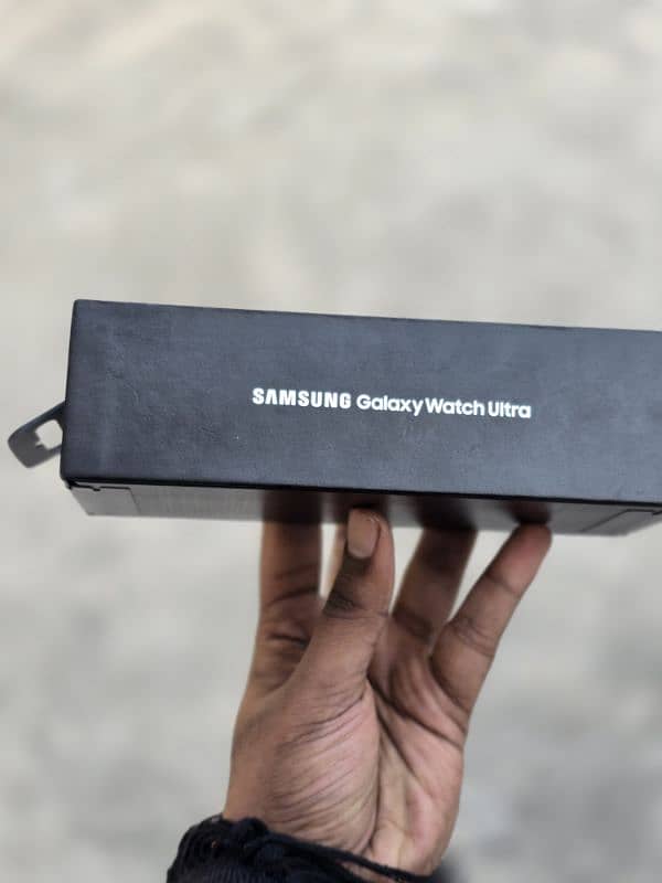 Samsung Galaxy Watch Ultra Boxpack 1