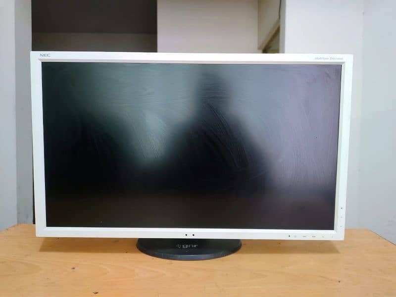 NEC E27 LCD 27 inches 0