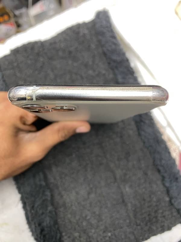 Apple iPhone 11 Pro Max Official PTA Approved 2