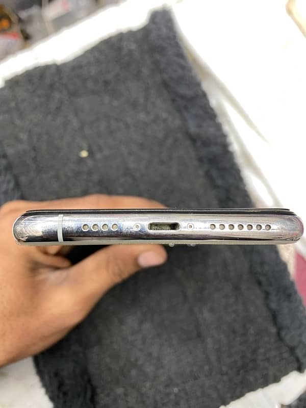 Apple iPhone 11 Pro Max Official PTA Approved 3