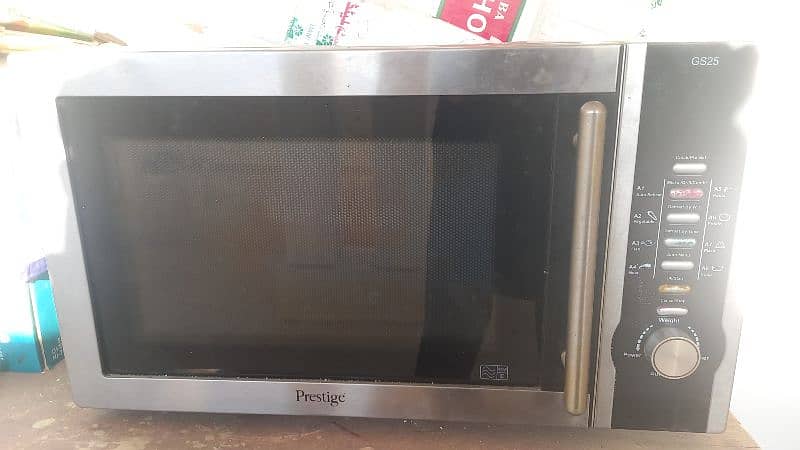 Microwave oven full size 0