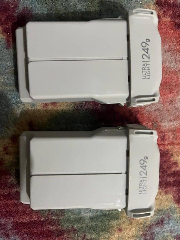 DJI mini 3 pro batteries 1