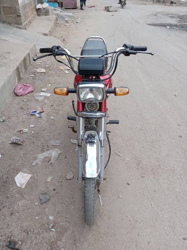 Honda 70cc 2022 ke 7 month Karachi number 3