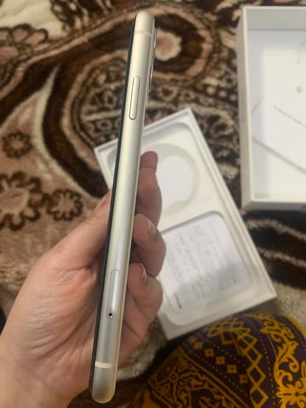 iPhone 11 non pta 1