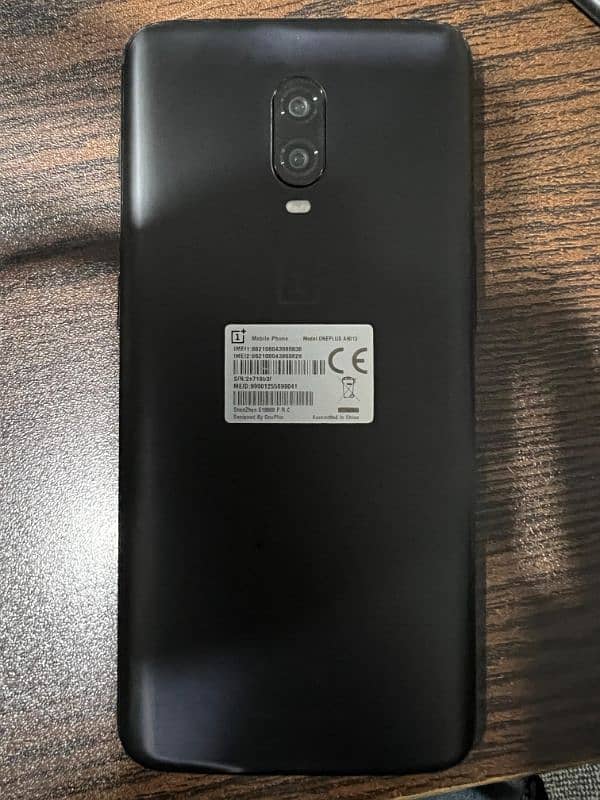 One plus 6T Mobile for sale condition 10/10 with charger 55000 8