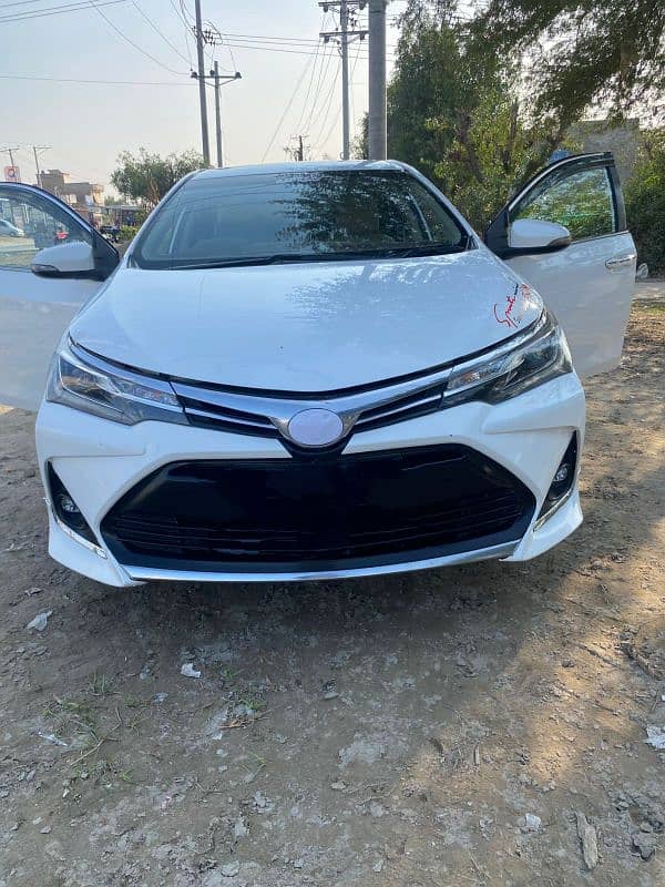 Toyota Altis Grande 2017 0