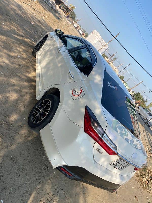 Toyota Altis Grande 2017 3