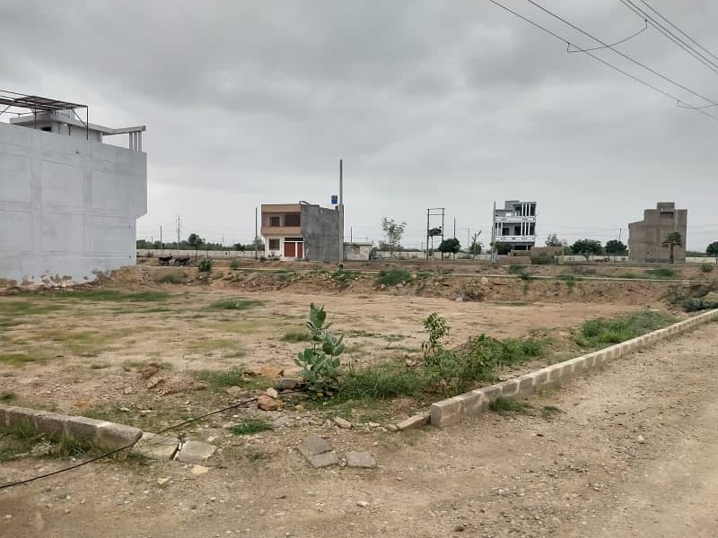 120 Sq Yard Corner Plot For Sale in PIR AHMED ZAMAN TOWN block 1 2