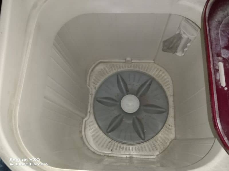 GOOD WORKING WASHING MACHINE FOR SALE 2