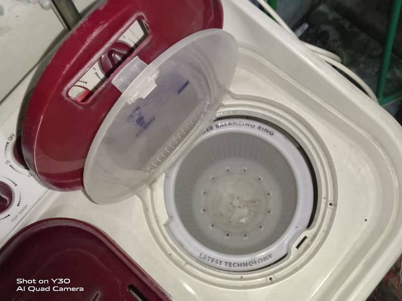 GOOD WORKING WASHING MACHINE FOR SALE 5