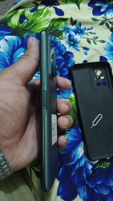 Infinix note 11 pro 8+5 128 for sale. 10