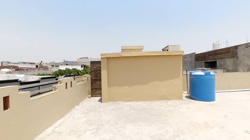 Luxury 5 Marla Furnished House, All Facilities For Sale 37